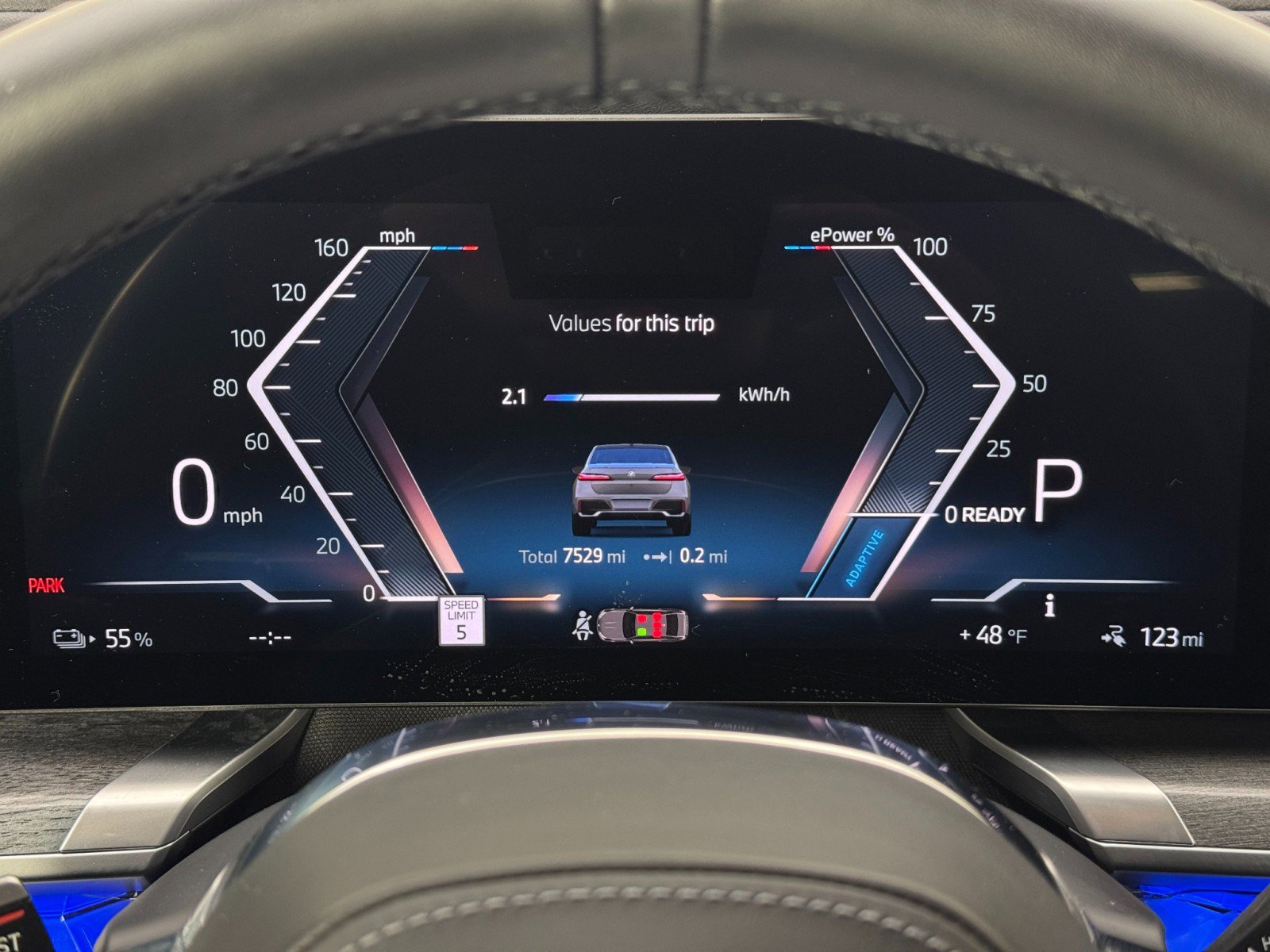 Used 2023 BMW i7 xDrive60 w/ Executive Package 2 image 21