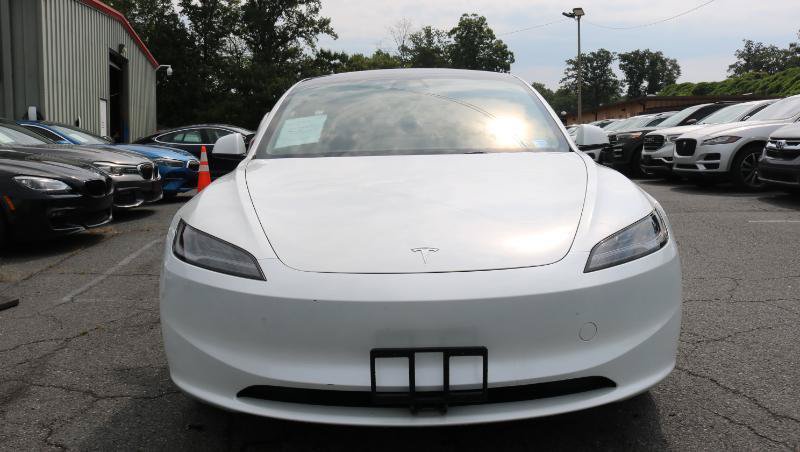Used 2025 Tesla Model 3 Long Range RWD image 2