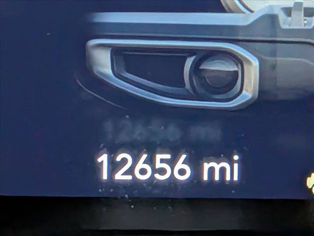 Used 2018 Jeep Wrangler Unlimited Sahara image 17