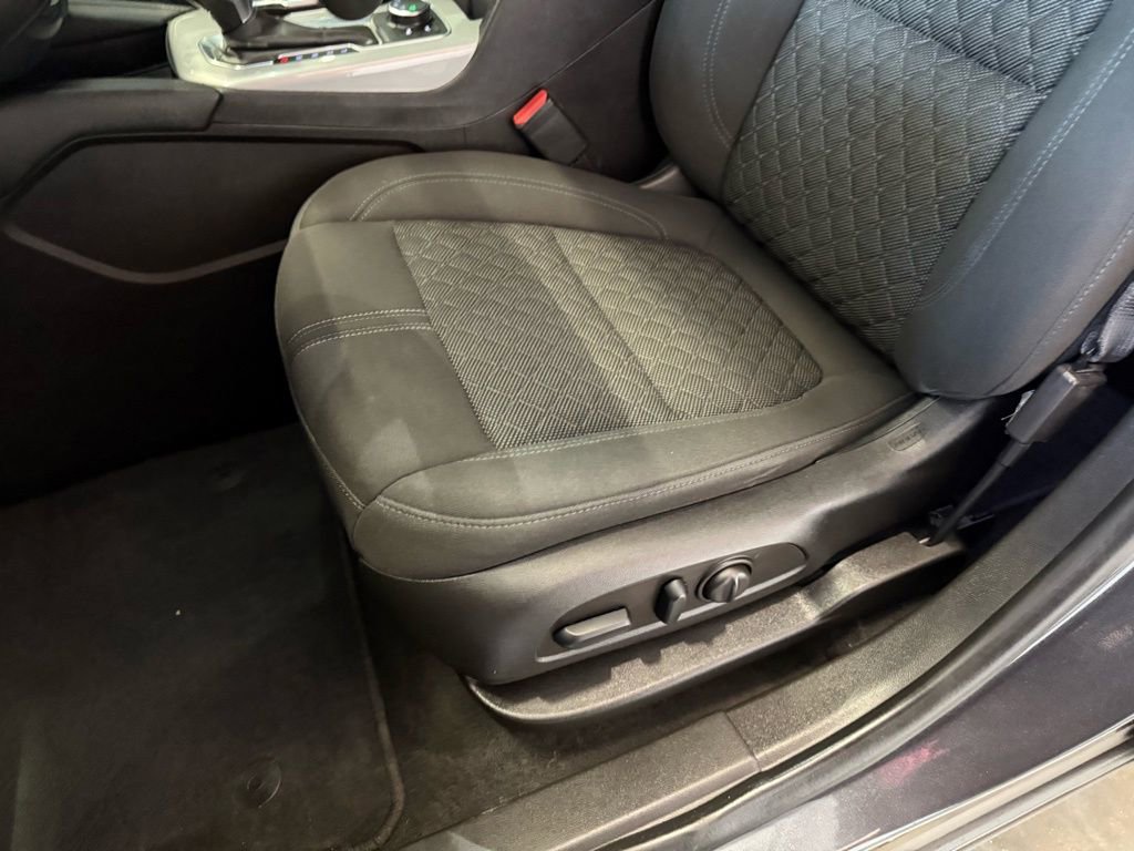 Used 2022 Chevrolet Blazer LT AWD/4WD image 27