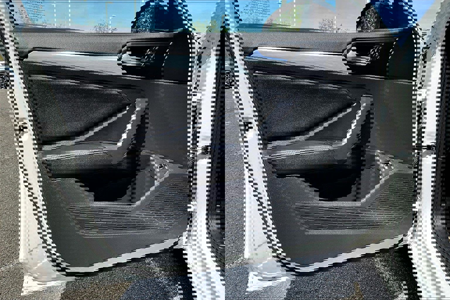 Used 2025 Volkswagen Jetta Sport image 20