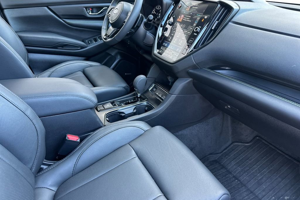 Used 2025 Subaru Ascent Bronze Edition w/ Popular Package #2 image 16