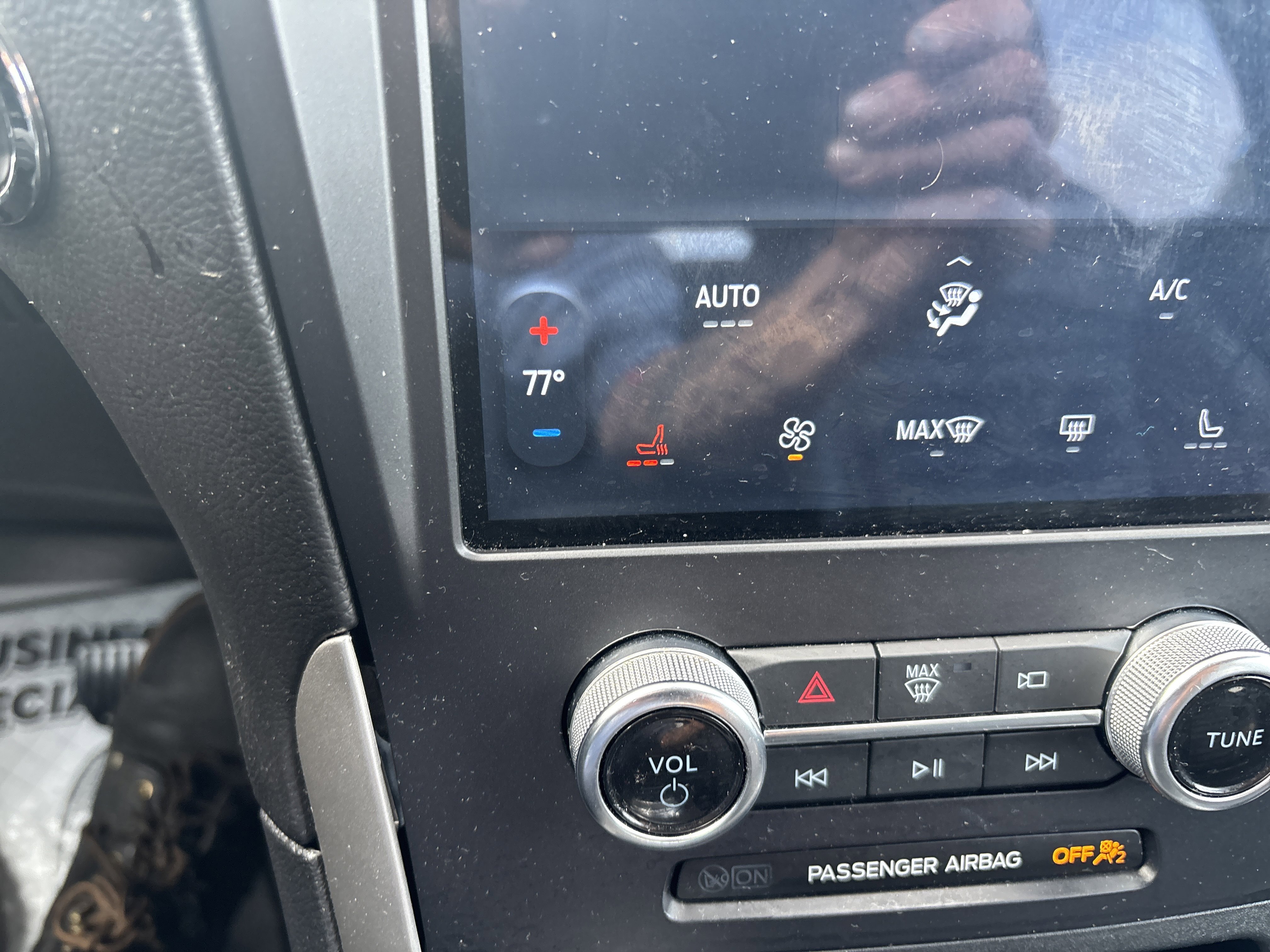 Used 2024 Ford Edge SEL image 29