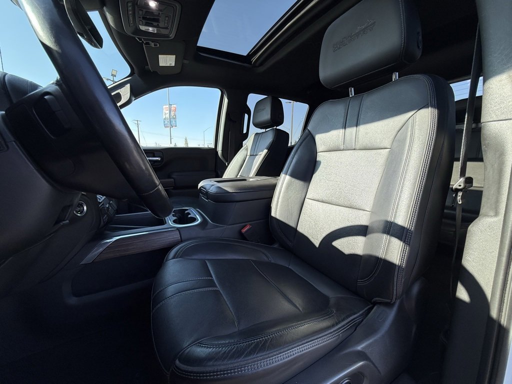 Used 2020 Chevrolet Silverado 1500 High Country w/ Technology Package image 27