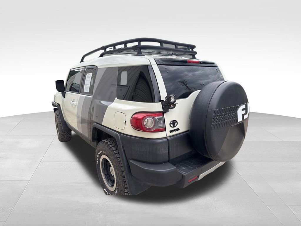Used 2014 Toyota FJ Cruiser 4WD w/ Upgrade Package image 5