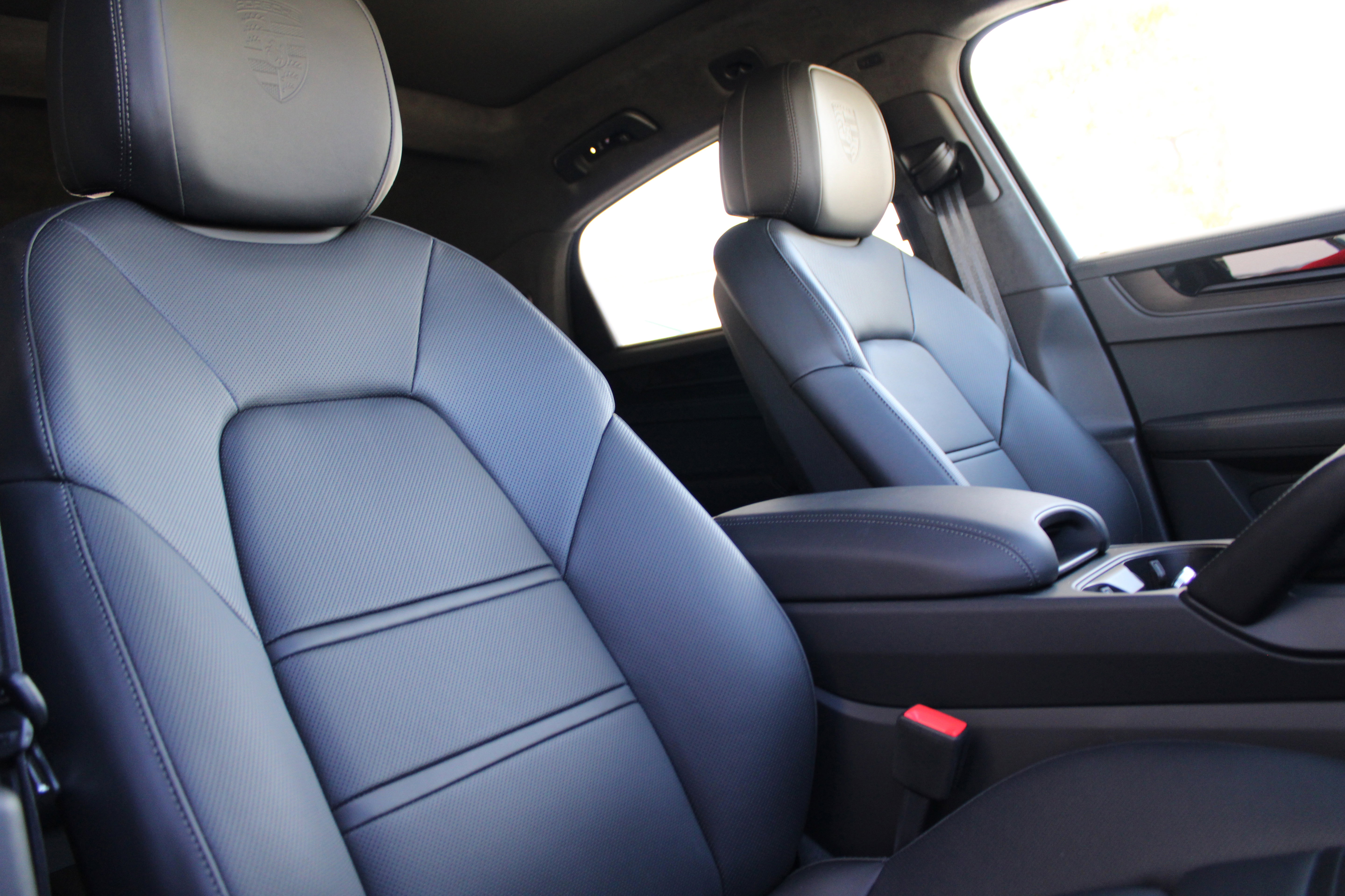 New 2025 Porsche Cayenne GTS image 38
