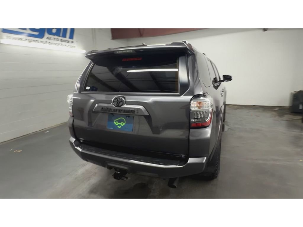 Used 2022 Toyota 4Runner SR5 Premium w/ Moonroof Package AWD/4WD image 8