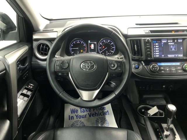 Used 2018 Toyota RAV4 Limited image 15