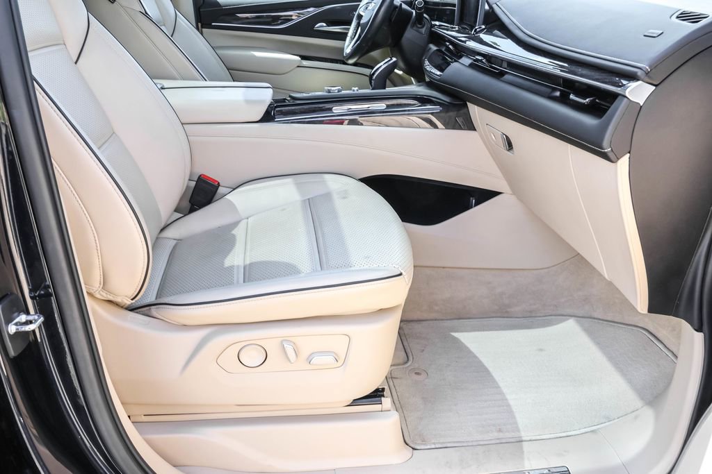 Used 2023 Cadillac Escalade Premium Luxury AWD/4WD image 39