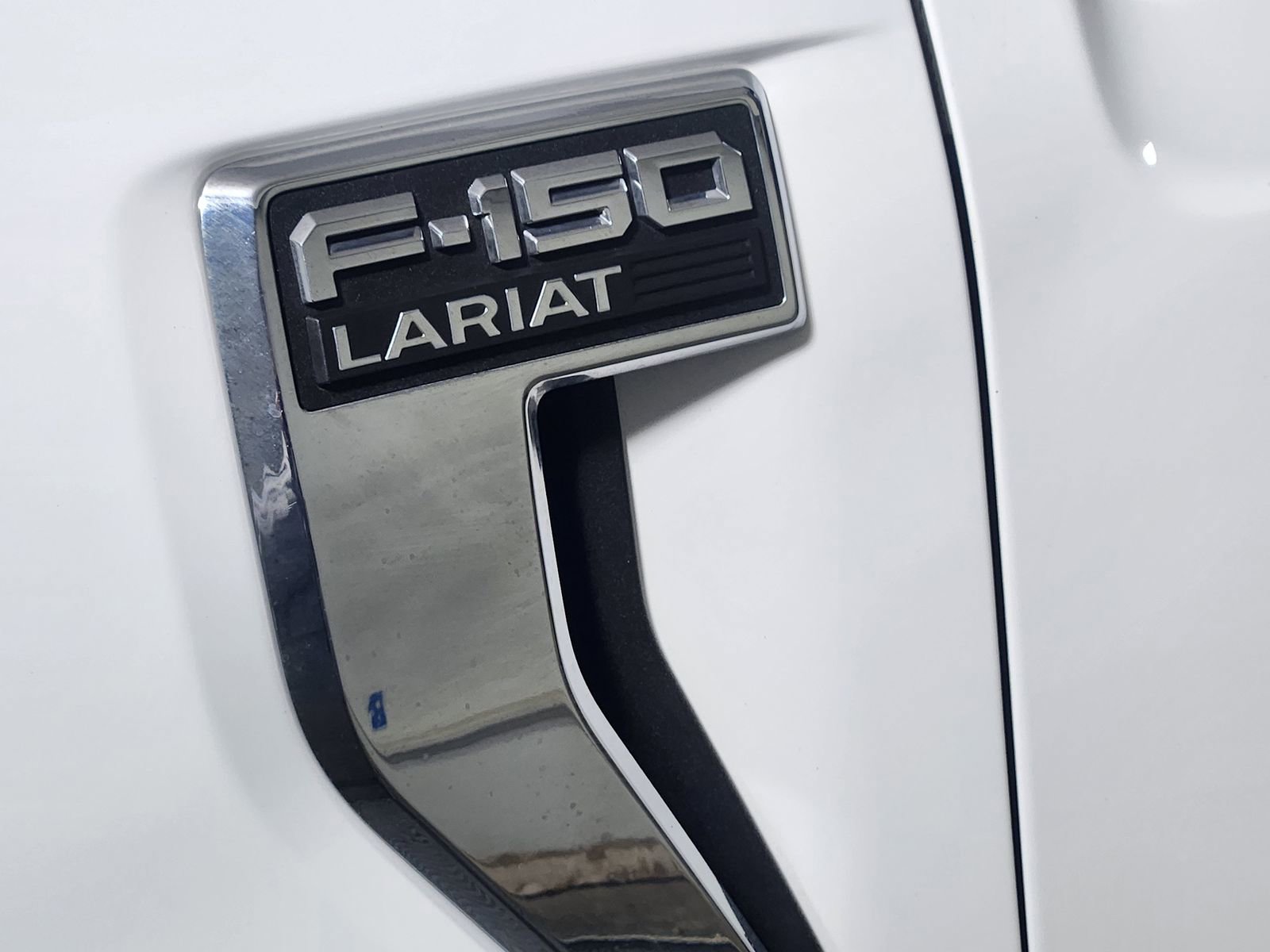 Used 2022 Ford F150 Lariat w/ Equipment Group 501A Mid image 16