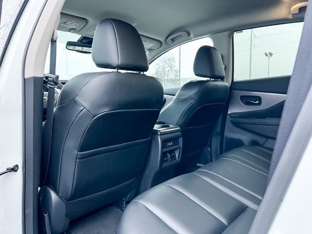 Used 2024 Nissan Murano SV w/ SV Midnight Edition Package image 10