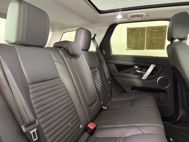 Used 2025 Land Rover Discovery Sport S image 29