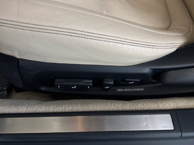 Used 2009 Lexus SC 430 Convertible RWD image 26