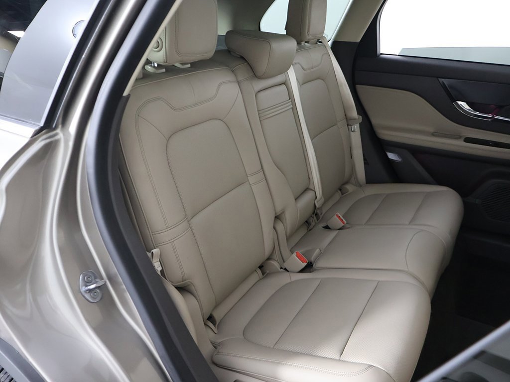 Used 2020 Lincoln Corsair AWD w/ Premium Package image 33