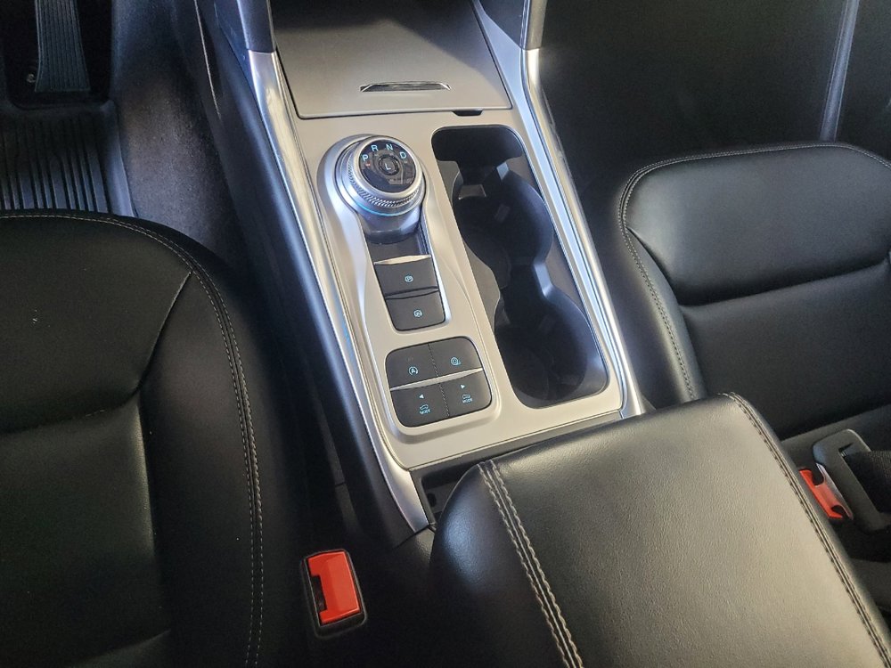 Used 2022 Ford Explorer XLT w/ Equipment Group 202A RWD image 26