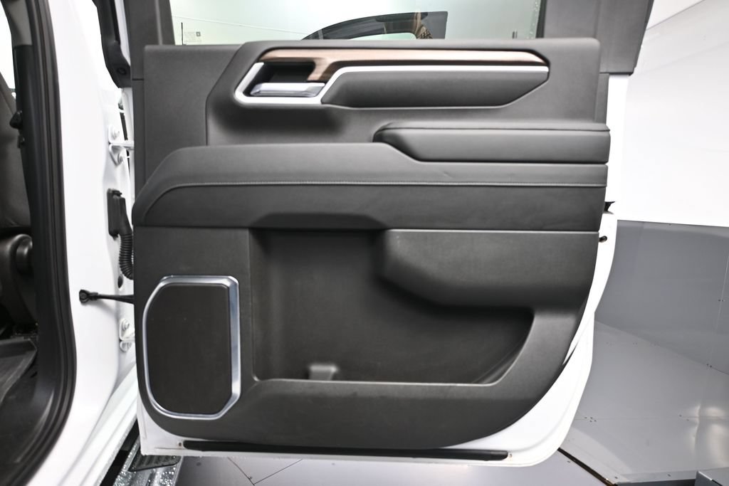Used 2025 Chevrolet Silverado 2500 LT AWD/4WD image 31