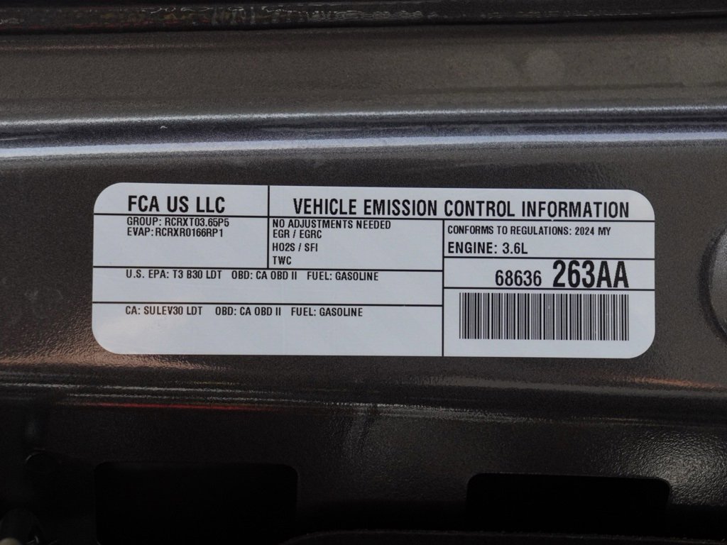 Used 2024 Jeep Gladiator Mojave w/ Convenience Group image 30