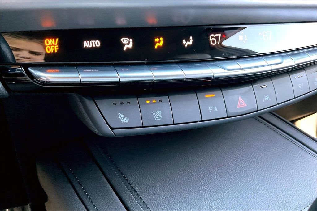 Used 2024 Cadillac XT4 Sport image 24