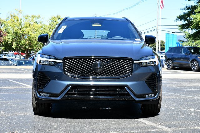 New 2026 Volvo XC60 B5 Ultra w/ Climate Package AWD/4WD image 2