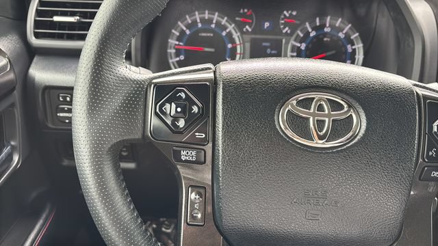 Used 2019 Toyota 4Runner TRD Off-Road AWD/4WD image 22