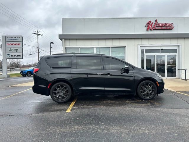 Used 2021 Chrysler Pacifica Touring w/ S Appearance Package image 6