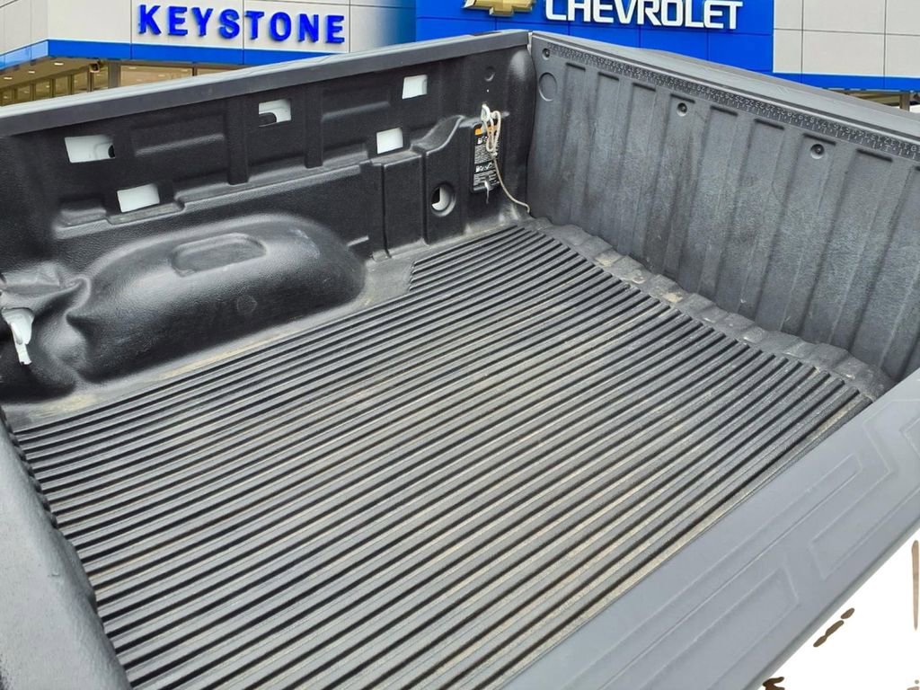 Used 2023 Chevrolet Colorado W/T RWD image 23