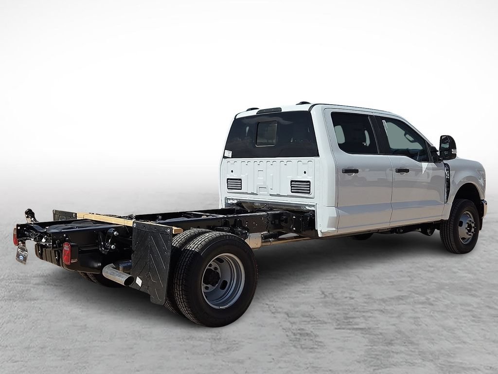 New 2026 Ford F350 XL w/ XL Chrome Package AWD/4WD image 11