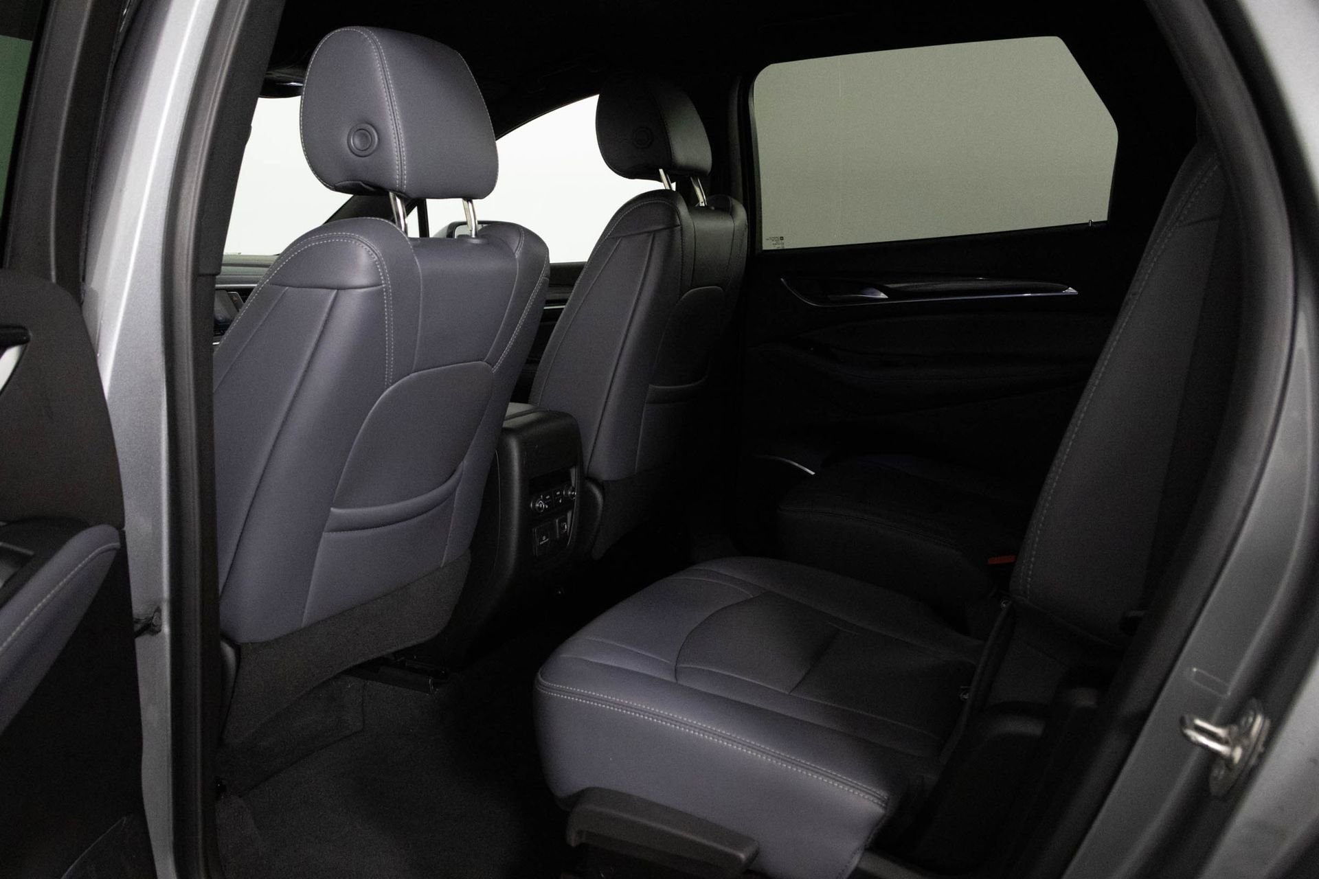 Certified 2024 Buick Enclave Premium AWD/4WD image 33