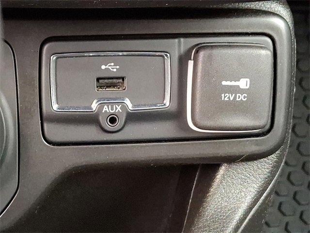 Used 2023 Jeep Renegade Latitude image 24