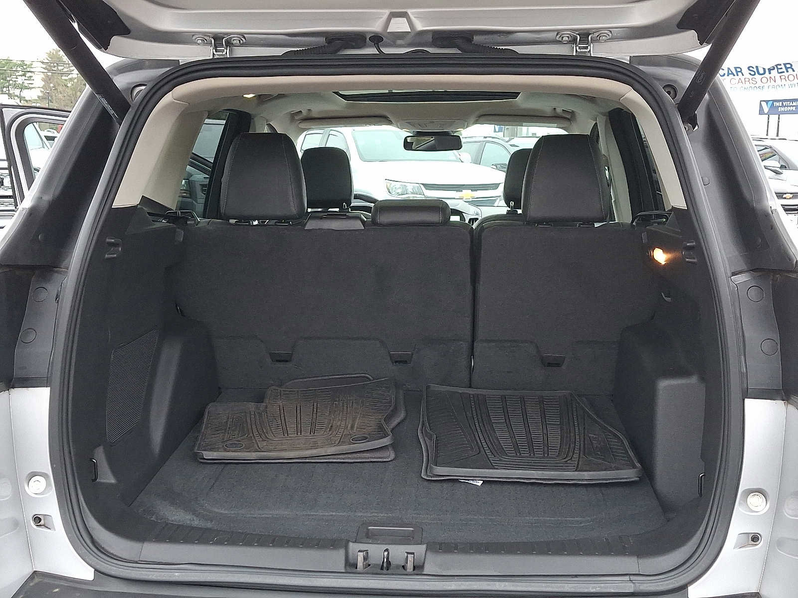 Used 2019 Ford Escape Titanium image 28
