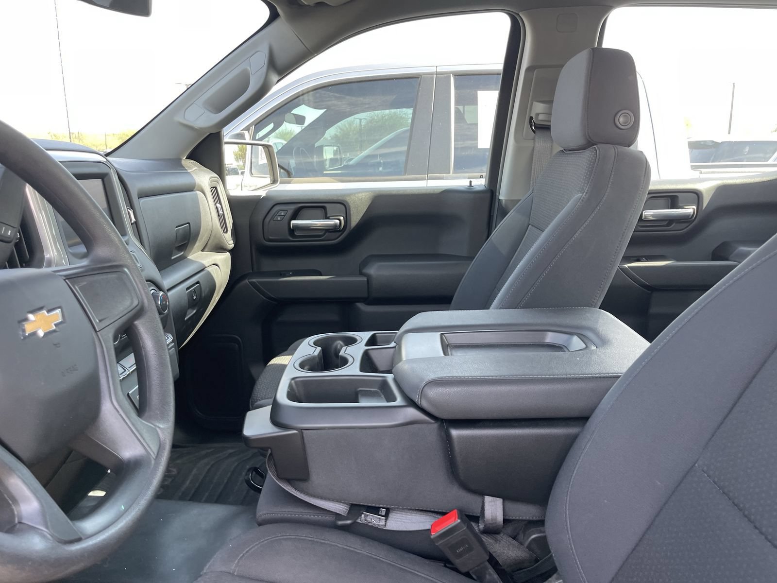 Used 2024 Chevrolet Silverado 1500 W/T RWD image 9