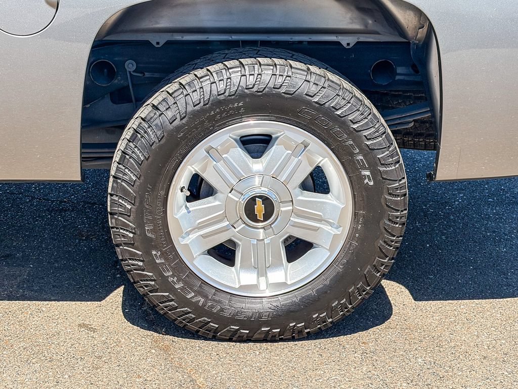 Used 2013 Chevrolet Silverado 1500 LT w/ All-Star Edition AWD/4WD image 15