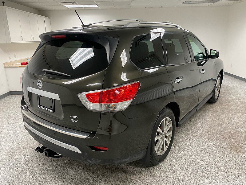 Used 2015 Nissan Pathfinder SV w/ Cargo Package image 5