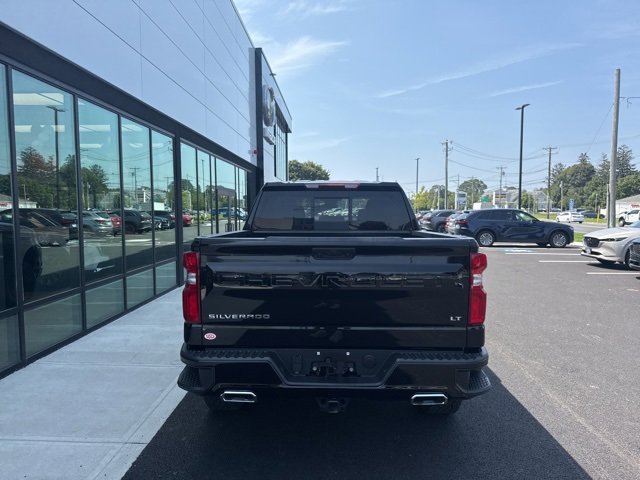 Used 2024 Chevrolet Silverado 1500 LT Trail Boss w/ Convenience Package II image 4