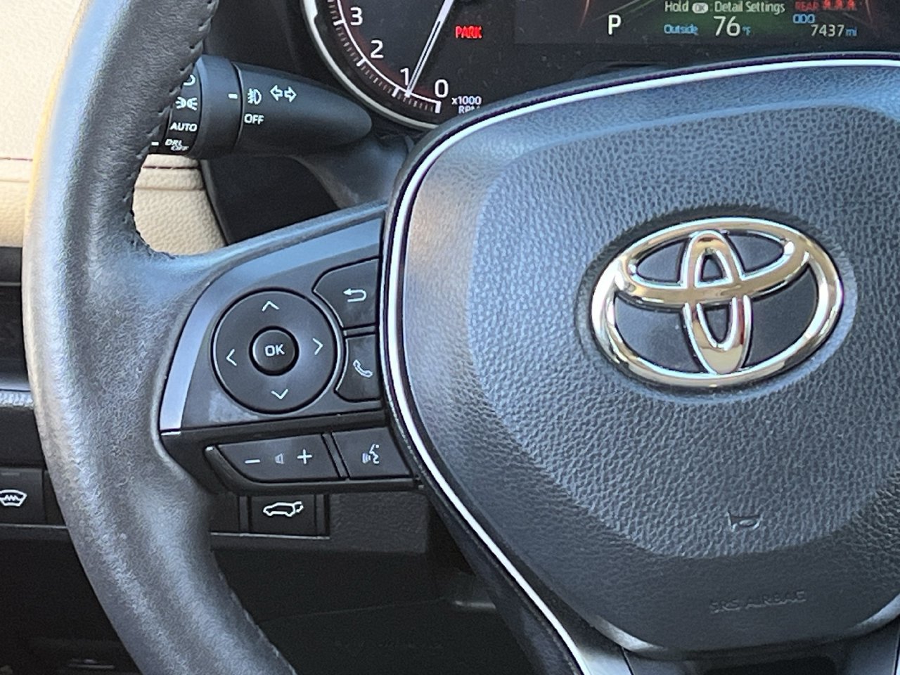 Used 2025 Toyota RAV4 XLE Premium w/ Weather Package FWD image 12