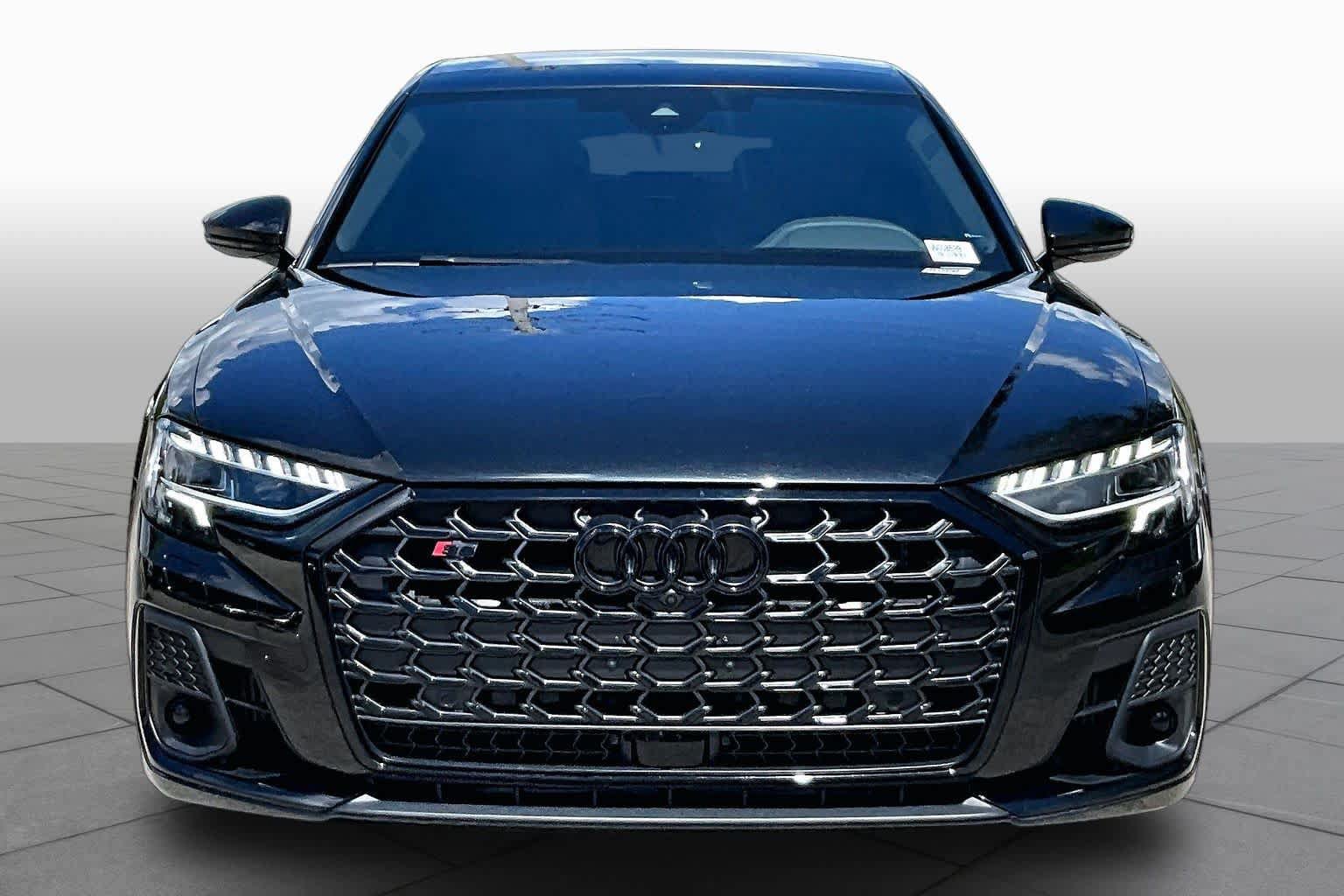 Used 2022 Audi S8 w/ S8 Executive Package AWD/4WD image 4