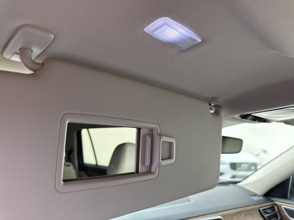 Certified 2024 Volkswagen Atlas SE image 33