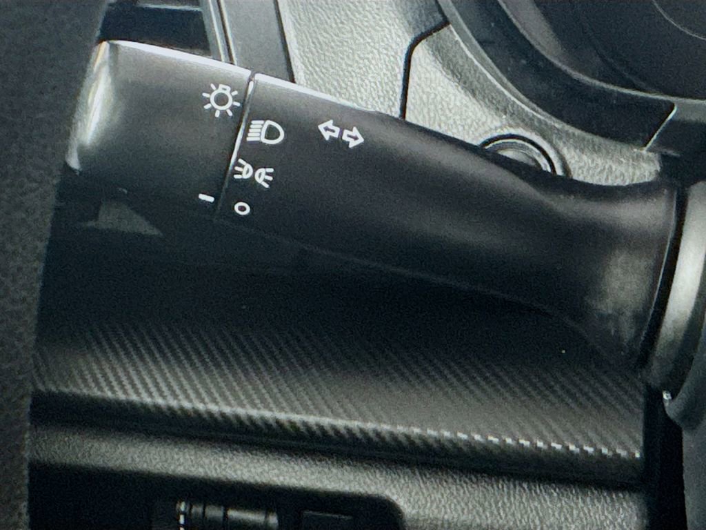 Used 2017 Subaru Impreza 2.0i image 12