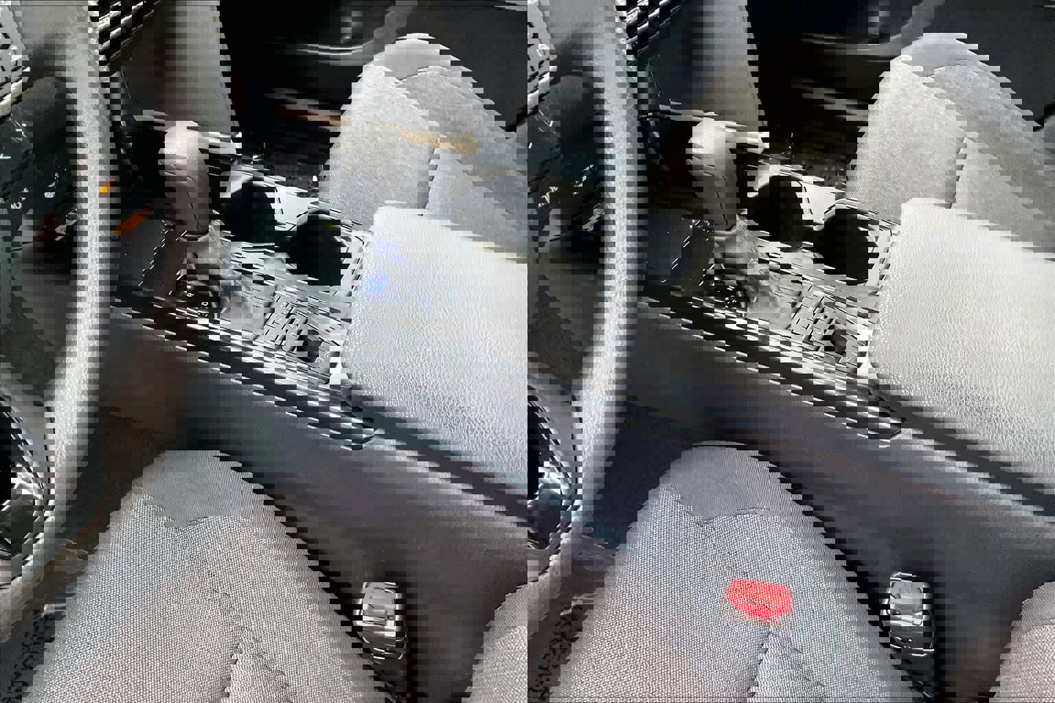 Used 2025 Toyota Camry SE image 15