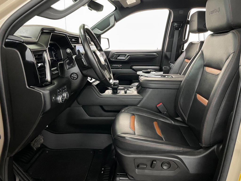 Used 2022 GMC Sierra 1500 AT4 w/ AT4 Premium Package image 8