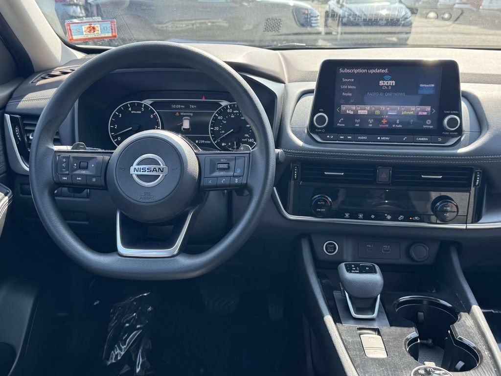 Used 2021 Nissan Rogue SV AWD/4WD image 35