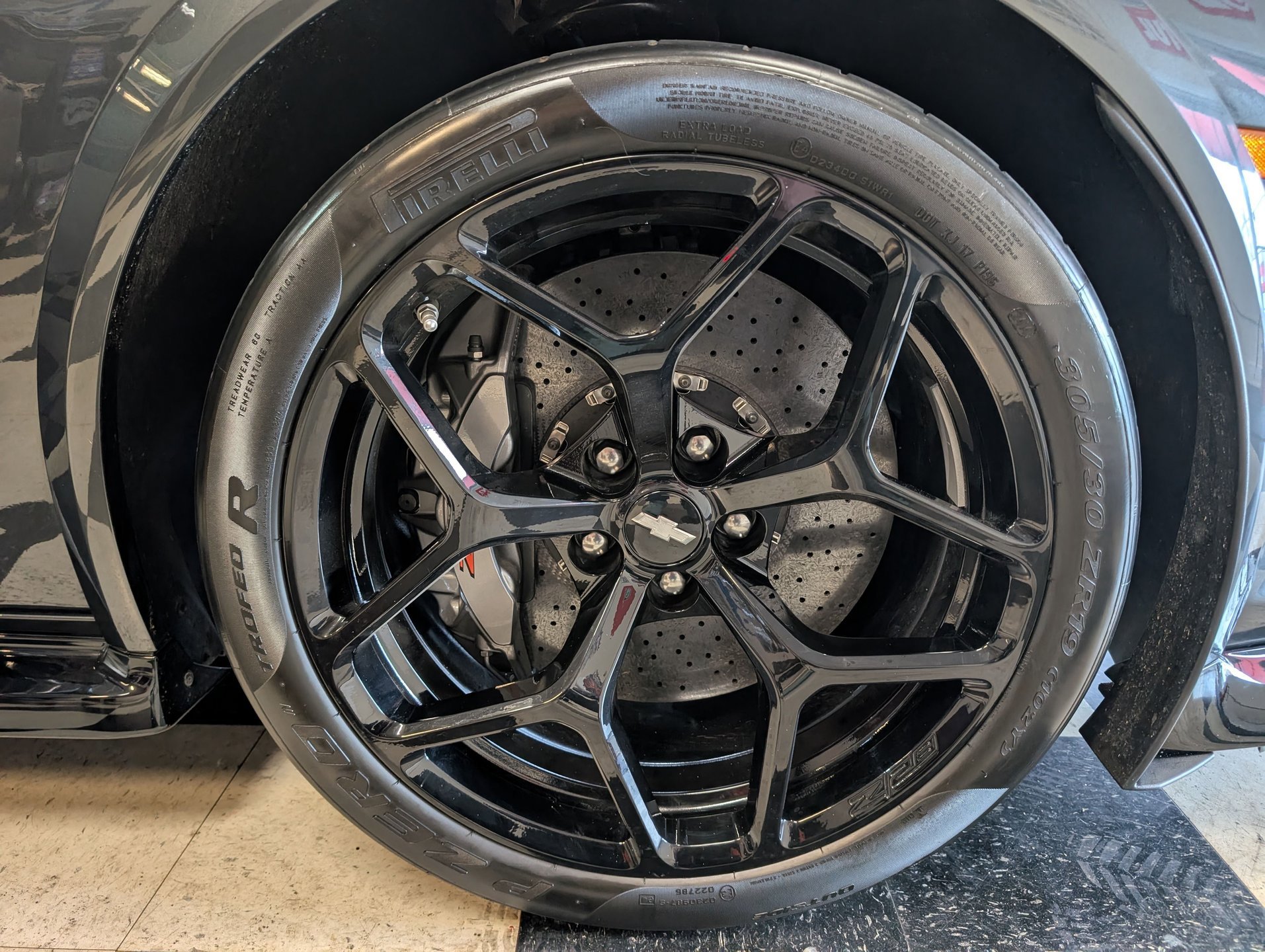 Used 2015 Chevrolet Camaro Z/28 RWD image 5
