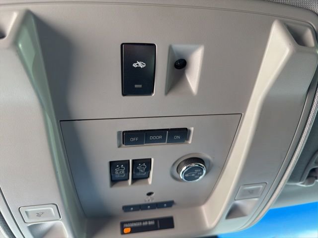 Used 2015 Chevrolet Tahoe LTZ image 14