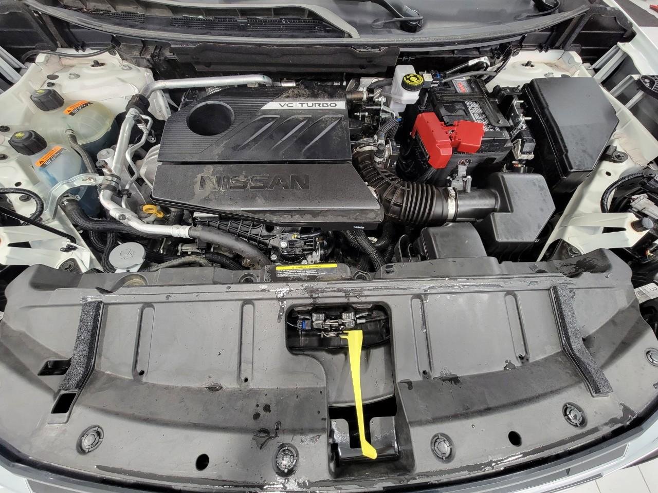 Used 2025 Nissan Rogue SV image 8