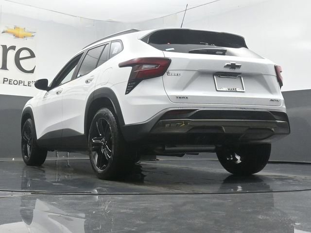 New 2025 Chevrolet Trax ACTIV w/ Sunroof Package image 5