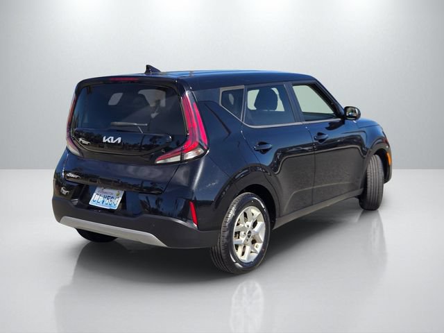 Used 2024 Kia Soul LX w/ Option Group 015 FWD image 4