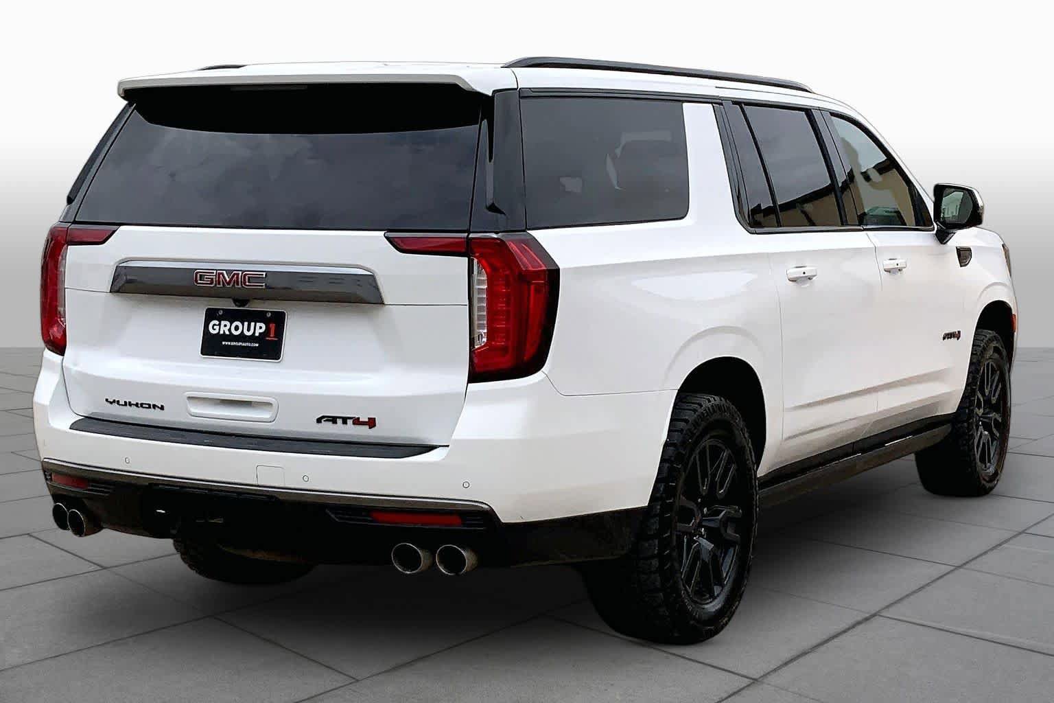 Used 2024 GMC Yukon XL AT4 w/ AT4 Premium Plus Package AWD/4WD image 13