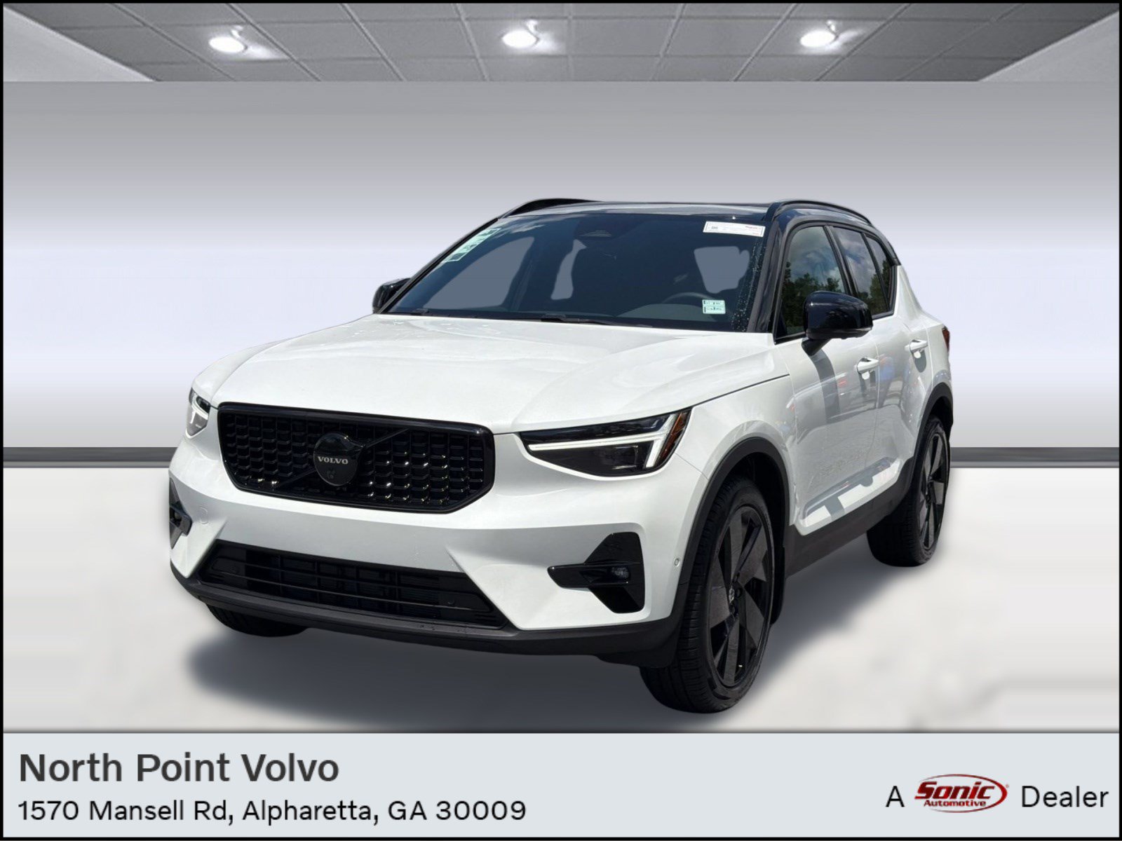 New 2026 Volvo XC40 B5 Ultra w/ Climate Package