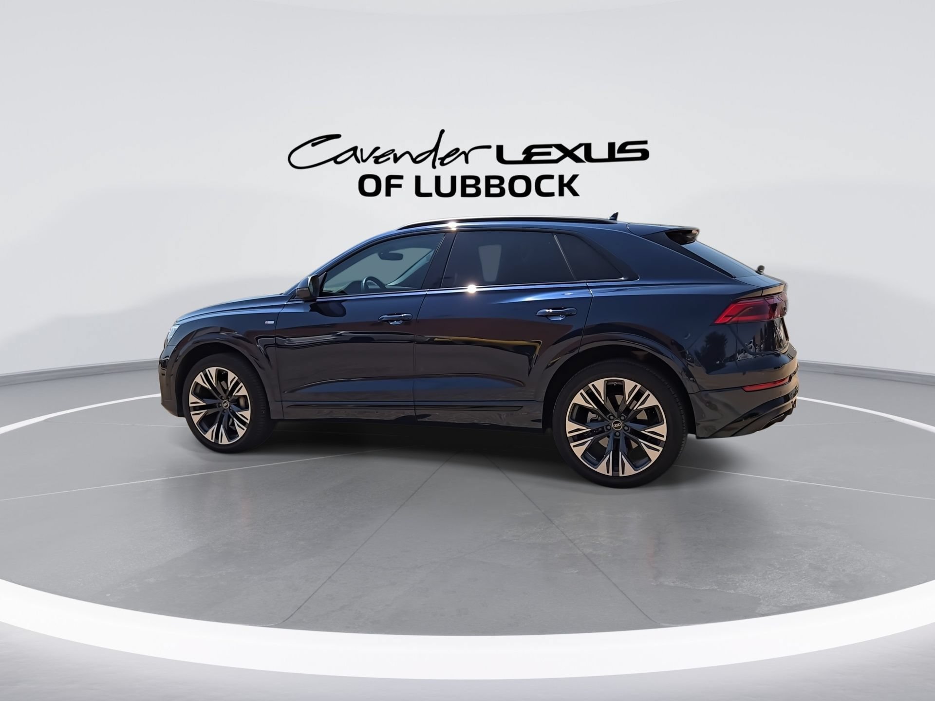 Used 2025 Audi Q8 Premium Plus AWD/4WD image 6