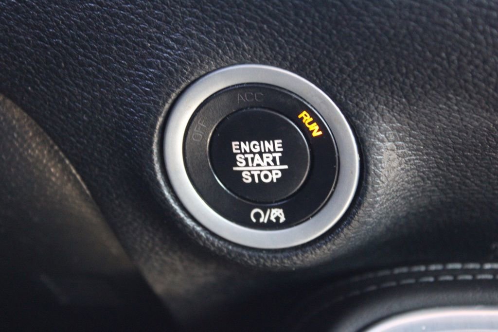 Used 2018 Dodge Challenger R/T Scat Pack w/ Leather Interior Group image 25